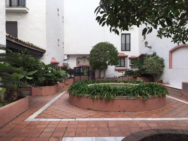 Ferienwohnung Large And Elegant In Puerto Banus With Pools And Paddle Marbella Exterior foto