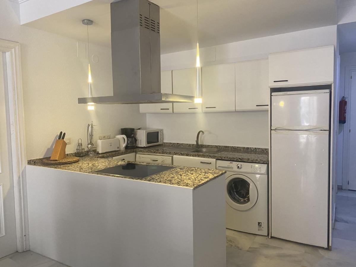 Ferienwohnung Large And Elegant In Puerto Banus With Pools And Paddle Marbella Exterior foto